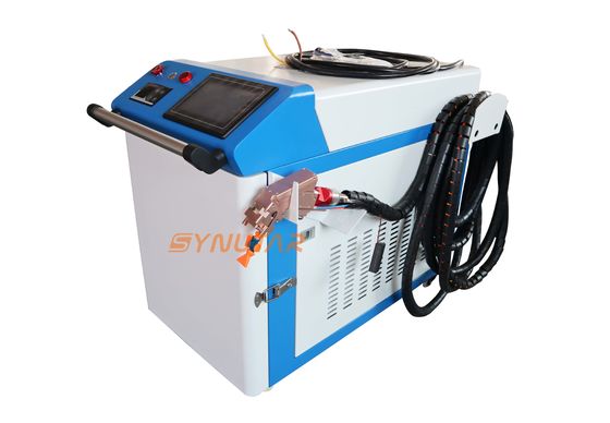 Portable Handheld Laser Cleaning Machine For Paint Removal 1064nm Wavelength
